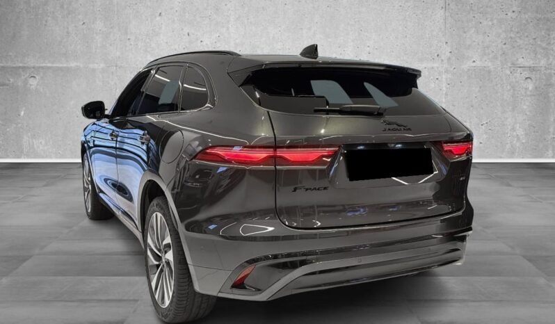 
Jaguar F-PACE P400e SE R-Dynamic Black AWD full									