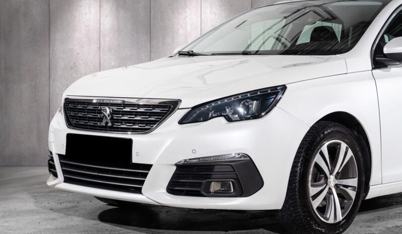 
Peugeot 308 full									
