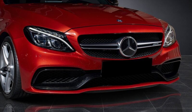 
Mercedes-Benz C63 AMG full									