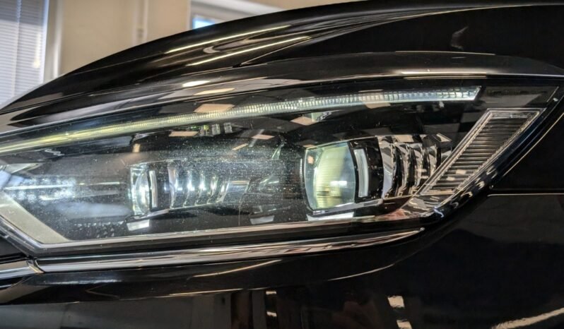 
Volkswagen Passat Alltrack 2.0 TDI full									