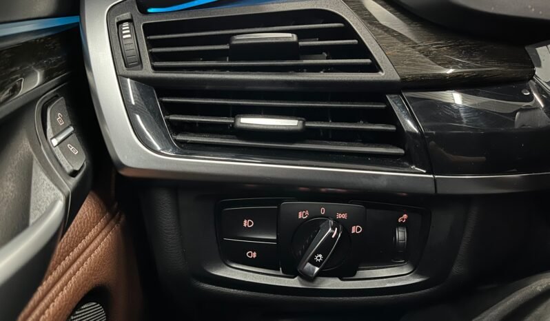 
BMW X6 xDrive30d M Sport full									