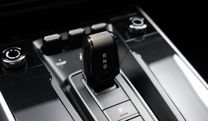 
Porsche 911 Turbo S (992) full									