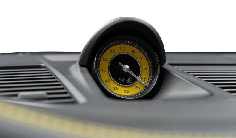 
Porsche 911 Turbo S (992) full									