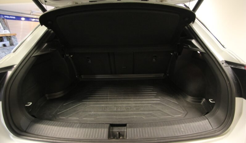 
Volkswagen T-Roc 1.5 TSI EVO Sport full									