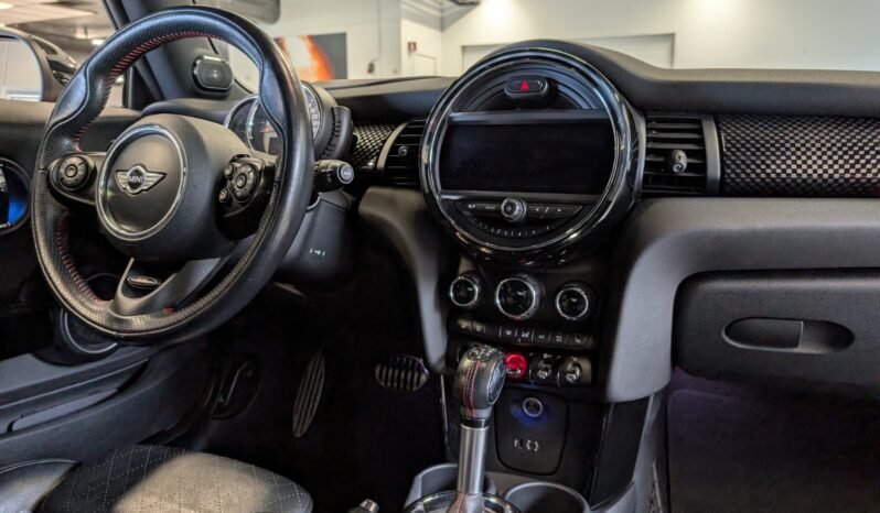 
MINI Cooper S 2.0 Turbo full									