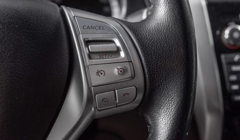 
Nissan Navara 2.3 dCi 190 ch Double Cab full									