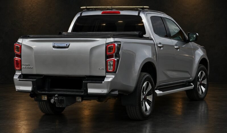 
Isuzu D-Max 1.9 D 163 ch 4×4 Automatique full									