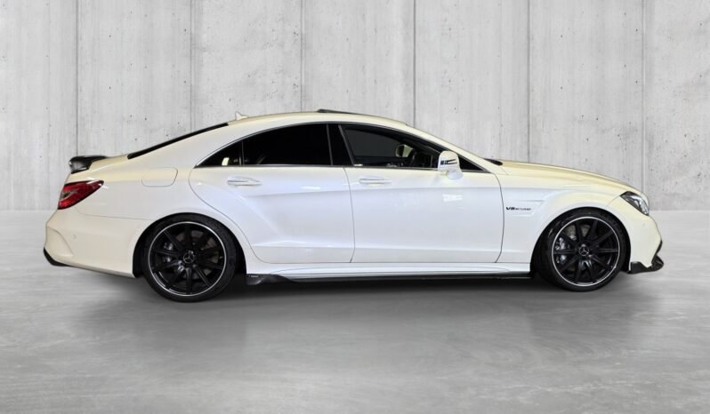 
Mercedes-Benz CLS 63 AMG 5.5 V8 Biturbo 4MATIC full									
