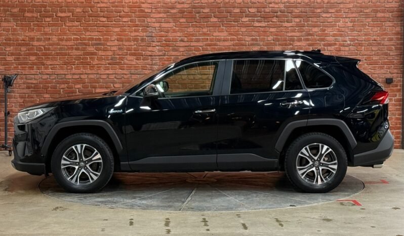 
Toyota RAV4 Executive Hybrid full									