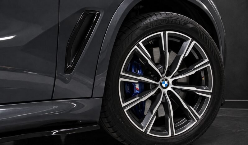 
BMW X5 xDrive45e M Sport full									