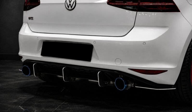 
Volkswagen Golf VII GTI 230 DSG full									