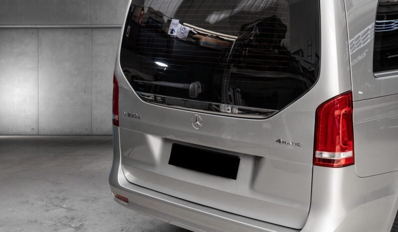 
Mercedes-Benz V300 d 4MATIC full									