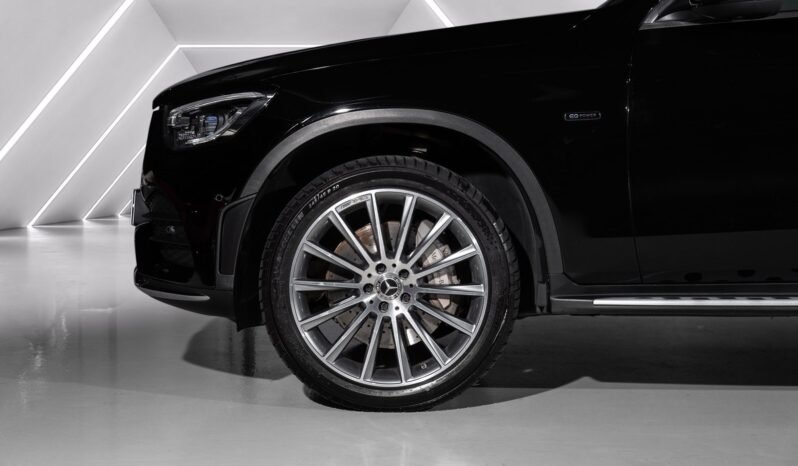 
Mercedes-Benz GLC 300 e 4MATIC AMG Line full									