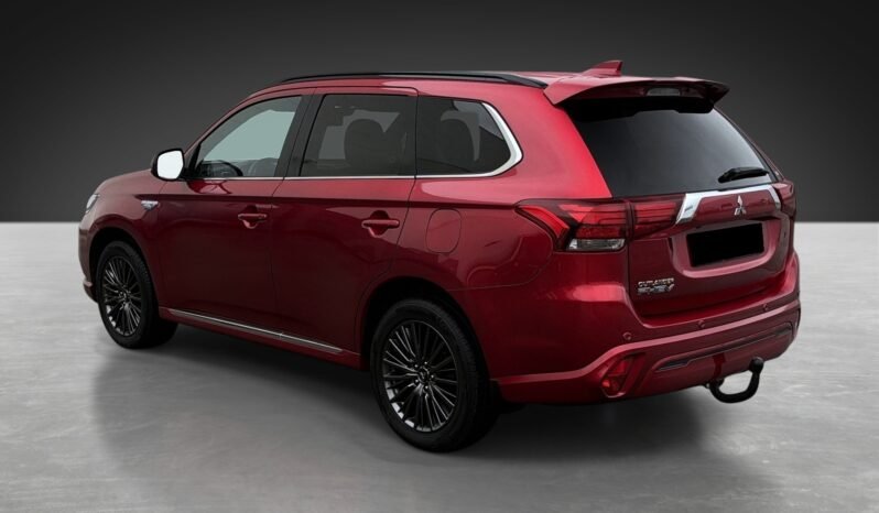 
Mitsubishi Outlander PHEV S-Edition S-AWC full									