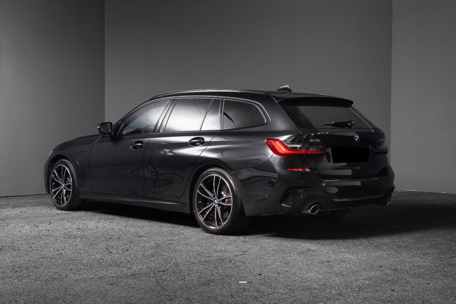 BMW 330e xDrive