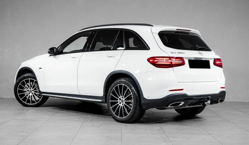 
Mercedes-Benz GLC 350e 4MATIC AMG full									