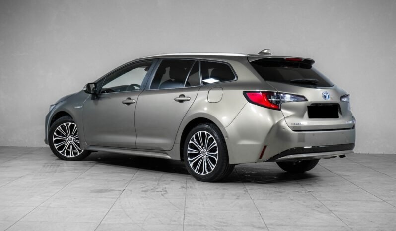 
Toyota Corolla Hybrid full									