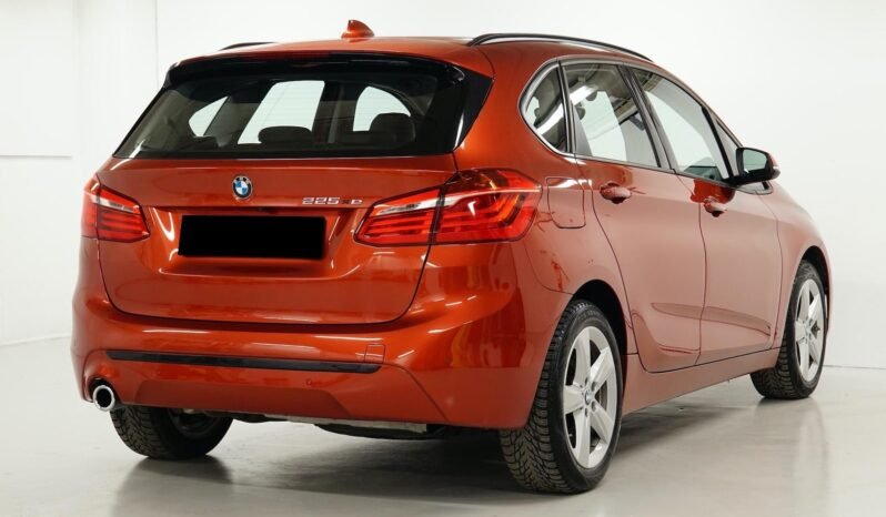 
BMW 225xe Sport Line full									