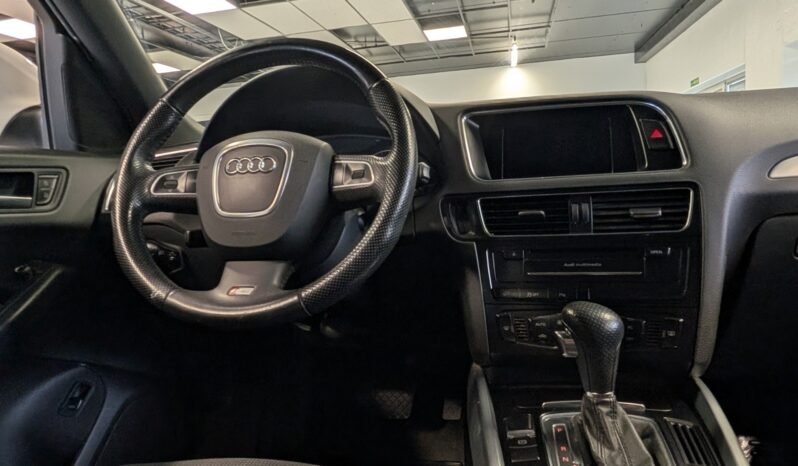 
Audi Q5 2.0 TDI quattro S line full									