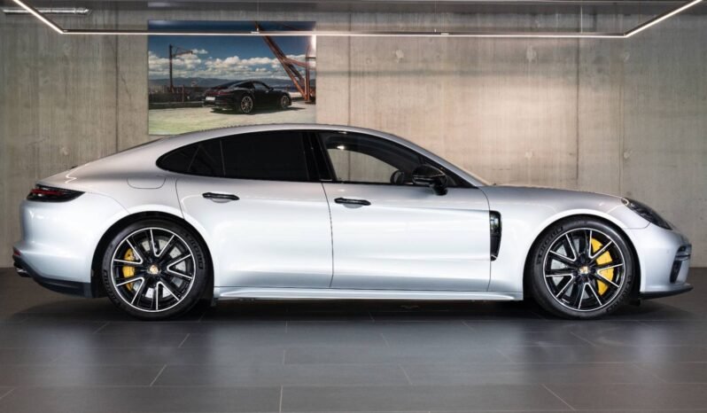 
Porsche Panamera Turbo S E-Hybrid full									