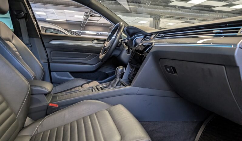 
Volkswagen Passat Alltrack 2.0 TDI full									