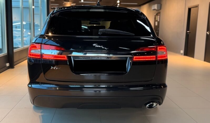 
Jaguar XF 2.2D SPORT full									