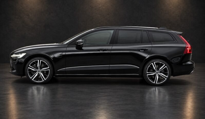 
Volvo V60 340 ch AWD R-Design full									