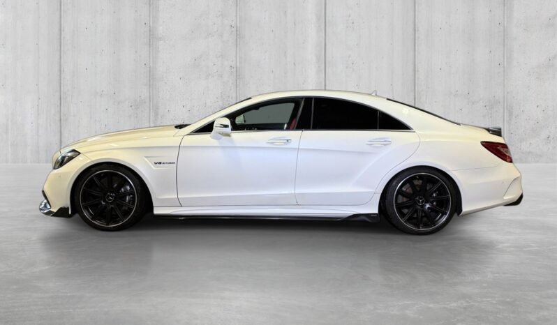 
Mercedes-Benz CLS 63 AMG 5.5 V8 Biturbo 4MATIC full									