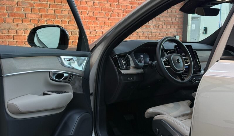 
Volvo XC90 T8 Ultra Dark Luxury full									