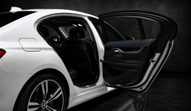 
BMW Série 7 730d xDrive M-Sport – 265 CH full									