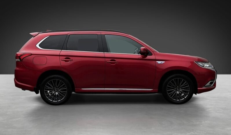 
Mitsubishi Outlander PHEV S-Edition S-AWC full									