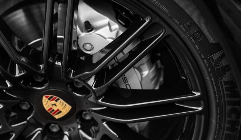 
Porsche Cayenne S 4.2 V8 Diesel 385 ch SportDesign full									