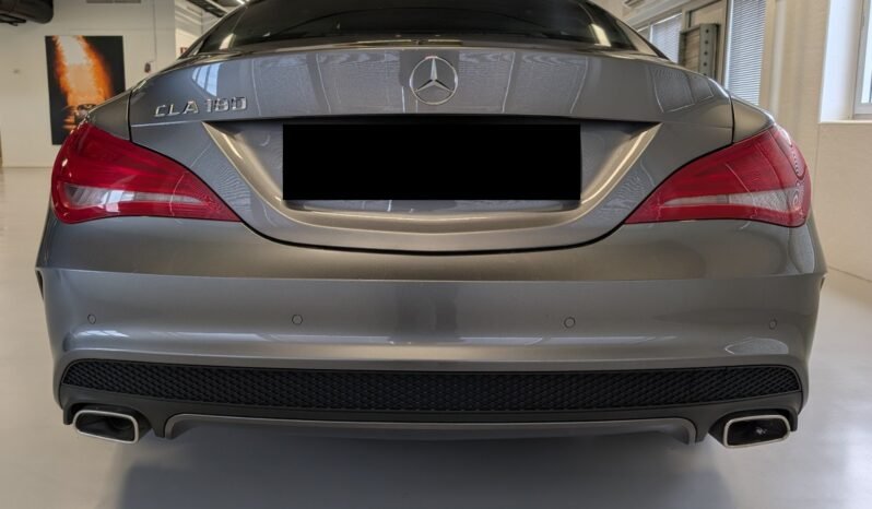 
Mercedes-Benz CLA 180 1.6 Turbo 122 ch full									