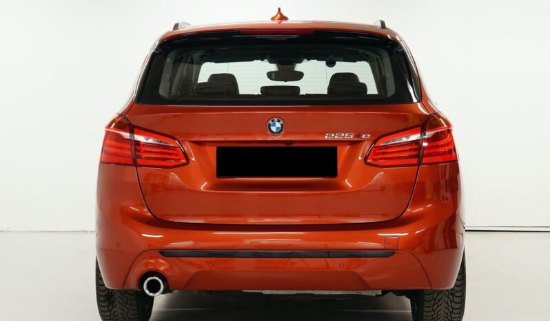 
BMW 225xe Sport Line full									
