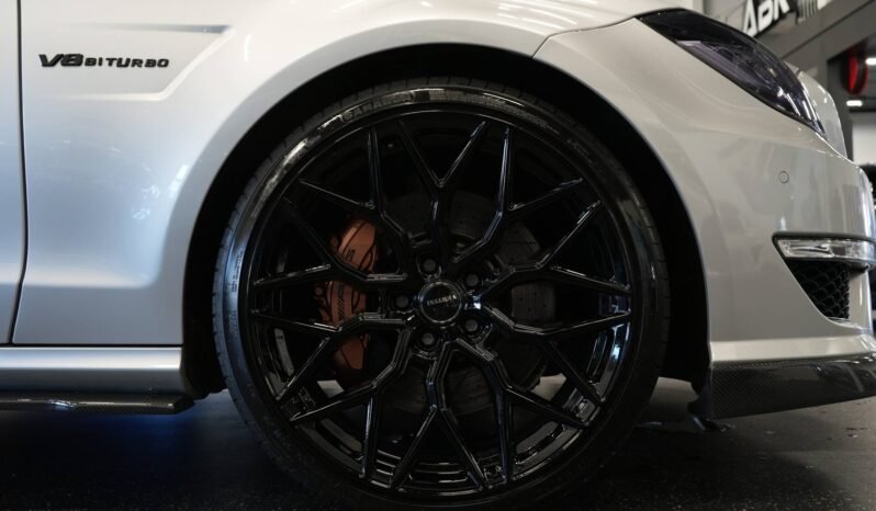 
Mercedes-Benz CLS 63 AMG V8 full									