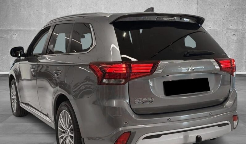
Mitsubishi Outlander PHEV full									