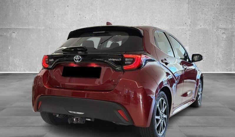 
Toyota Yaris Hybrid Active Tech full									