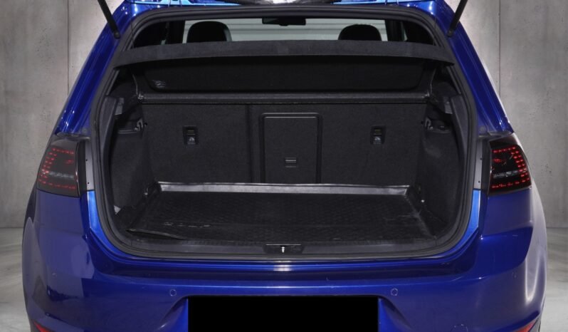 
Volkswagen Golf VII full									