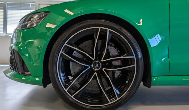 
Audi RS6 Avant Performance 4.0 TFSI V8 quattro full									