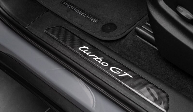
Porsche Cayenne Coupé Turbo GT full									