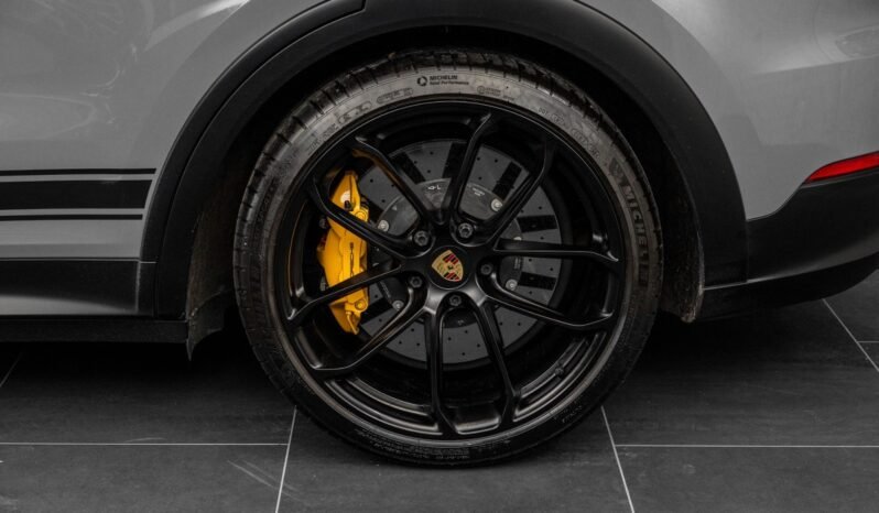 
Porsche Cayenne Coupé Turbo GT full									