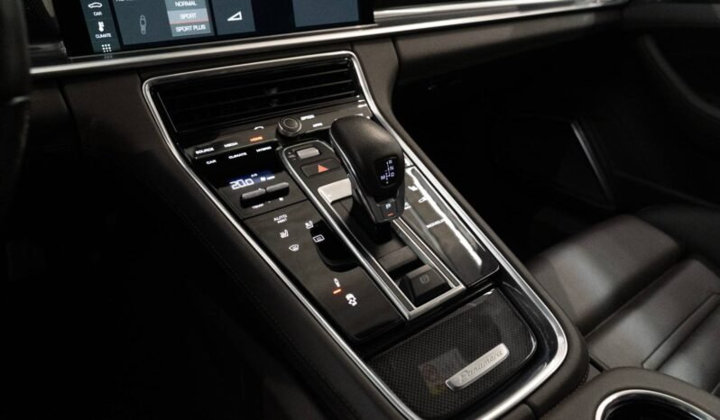
Porsche Panamera Turbo S E-Hybrid full									