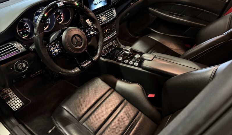 
Mercedes-Benz CLS 63 AMG 5.5 V8 Biturbo 4MATIC full									