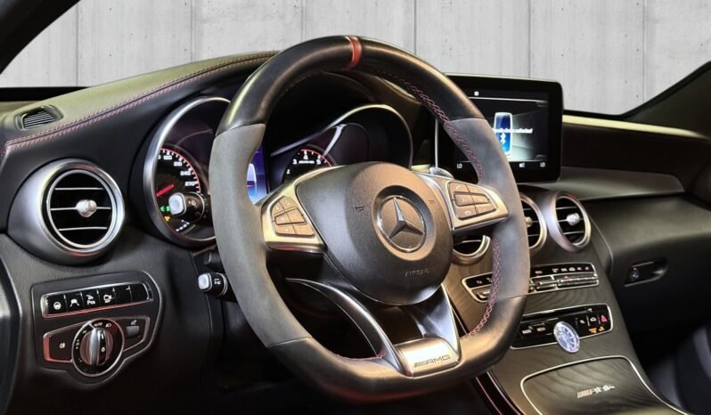 
Mercedes-Benz C 63 S AMG 4.0 V8 Biturbo 510 CH full									