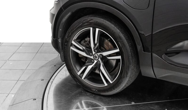 
Volvo XC40 T5 Recharge R-Design full									