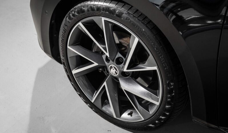 
Škoda Superb 2.0 TDI Sportline 4×4 DSG full									