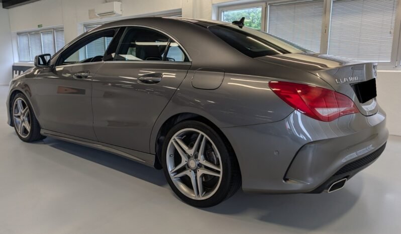 
Mercedes-Benz CLA 180 1.6 Turbo 122 ch full									