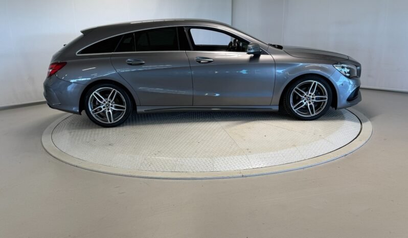 
Mercedes-Benz CLA 180 AMG full									