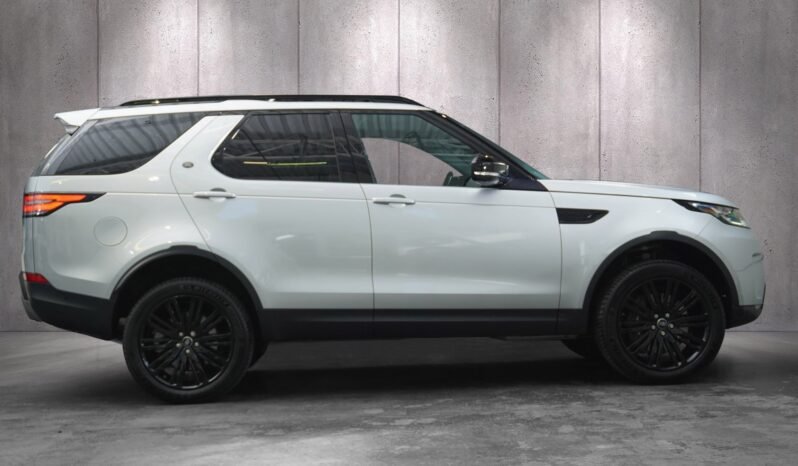 
Land Rover Discovery SDV6 HSE full									