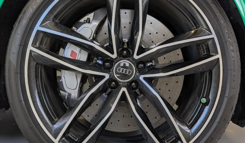 
Audi RS6 Avant Performance 4.0 TFSI V8 quattro full									